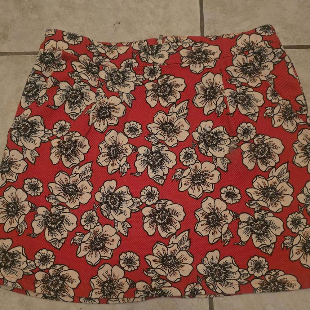 Forever 21 Red Floral Print Mini Skirt